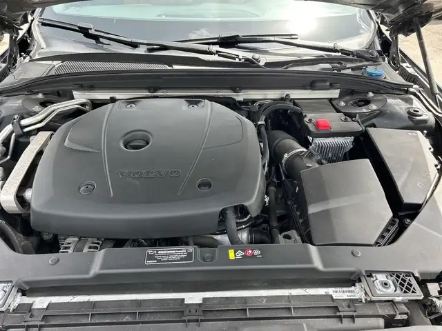 2019 Volvo V60 Cross Country Momentum in Cars & Trucks in Calgary - Image 20