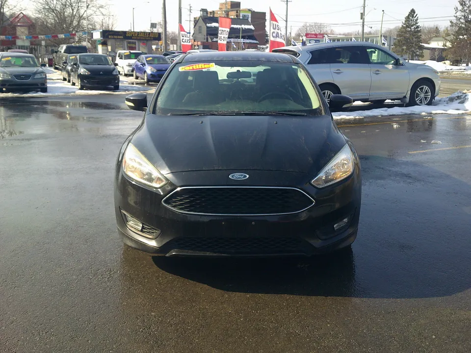 2015 Ford Focus Loaded !