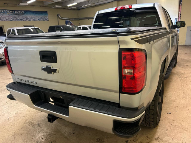 2017 Chevrolet Silverado 1500 Custom in Cars & Trucks in Windsor Region - Image 4