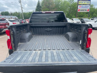 Fog Lights, Aluminum Wheels, Remote Start, EZ Lift Tailgate, Forward Collision Alert! A versatile be... (image 8)