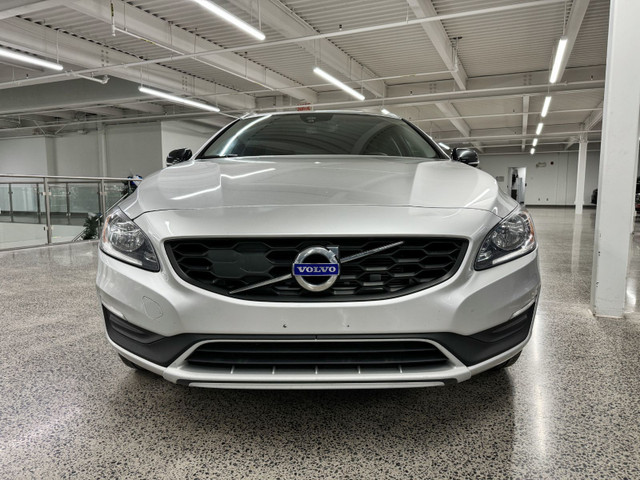 2018 Volvo V60 Cross Country CUIR * TOIT OUVRANT * CAMERA * AWD  in Cars & Trucks in Laval / North Shore - Image 2