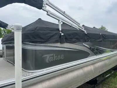 2022 Tahoe 2086 Pontoon Mercury 90, trailer incl, Garmin gps incl. 2022 Tahoe 2086 Pontoon Mercury 9...
