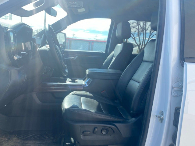 2024 Chevrolet Silverado 3500HD in Cars & Trucks in Medicine Hat - Image 4