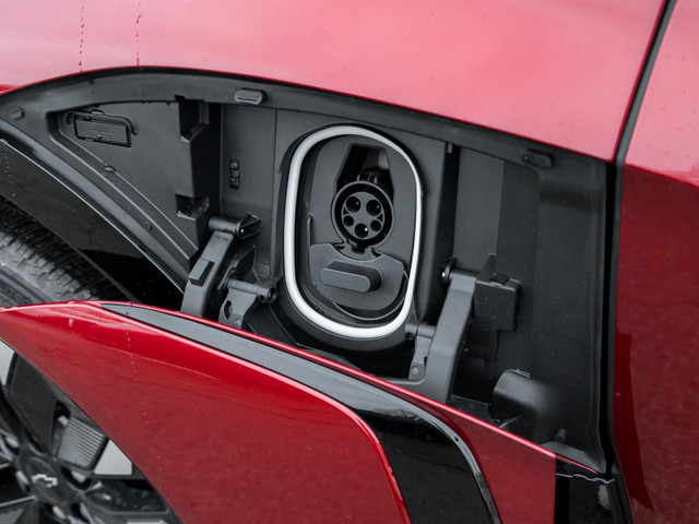 2025 Chevrolet Blazer EV RS AWD- Panoramic Sunroof | Head-Up Dis in Cars & Trucks in Markham / York Region - Image 3