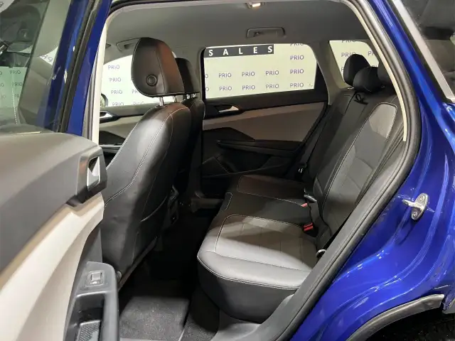 2022 Volkswagen Taos in Cars & Trucks in Ottawa - Image 18