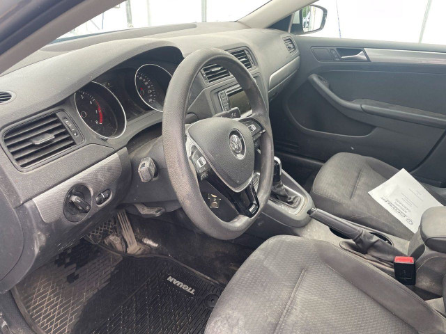 Volkswagen Jetta TRENDLINE TSI *AUTOMATIQUE* BLUETOOTH *CAMERA*  in Cars & Trucks in Laurentides - Image 3