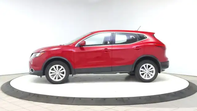 2018 Nissan Qashqai in Cars & Trucks in Lethbridge - Image 3