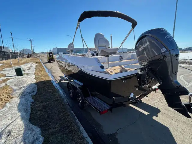 2025 Starcraft SVX 211 in Powerboats & Motorboats in Saskatoon - Image 7