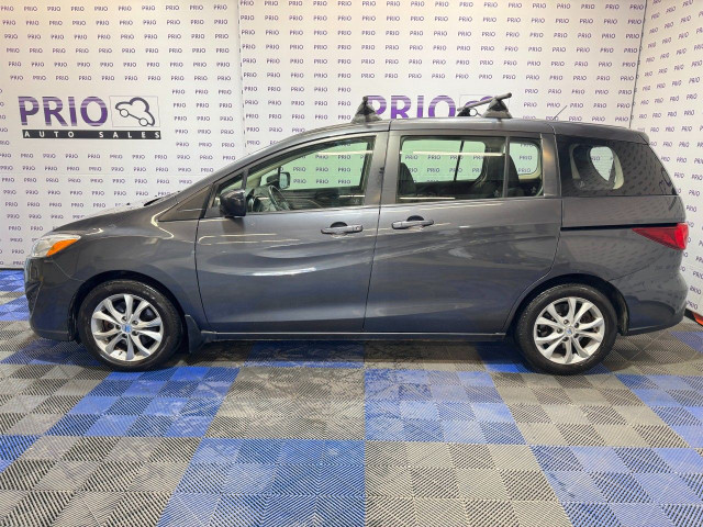 2014 Mazda Mazda5 in Cars & Trucks in Ottawa - Image 2
