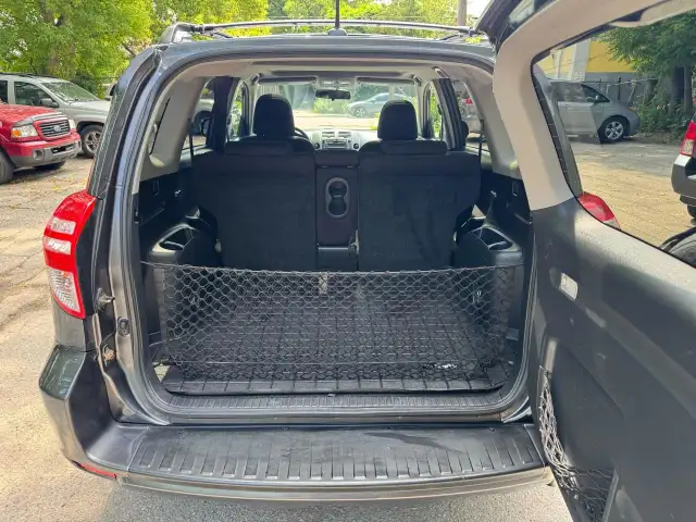 2010 Toyota RAV4 SPORT V6 - 4X4 in Cars & Trucks in City of Toronto - Image 18