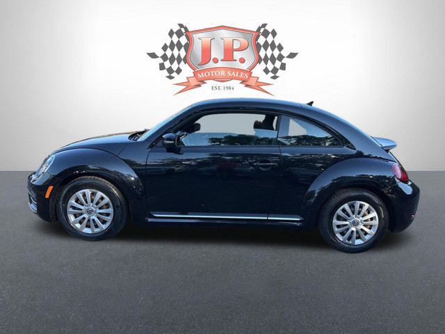 2018 Volkswagen Beetle Trendline   HEATED SEATS   CAMERA   BLUET in Cars & Trucks in Oakville / Halton Region - Image 4