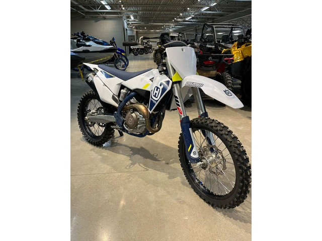 2022 Husqvarna FC 450 FC450 in Dirt Bikes & Motocross in Guelph - Image 2