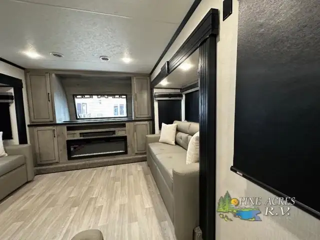 2024 KZ Durango Gold G387FLF (FRONT LIVING) in Travel Trailers & Campers in Truro - Image 37