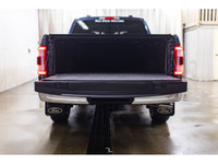 **ONE OWNER - ACCIDENT FREE** 39,613 KM This 2022 Ford F-150 4x4 Super Crew Lariat is powered by a 3... (image 9)