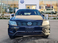 This Volkswagen Tiguan boasts a Intercooled Turbo Regular Unleaded I-4 2.0 L/121 engine powering thi... (image 7)