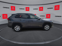 Low Mileage, Heated Seats, Apple CarPlay, Android Auto, Blind Spot Monitoring, Lane Keep Assist! Rad... (image 8)