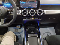 Smart Device Integration,HD Radio,Tires - Front Performance,Satellite Radio,Requires Subscription,Tu... (image 8)