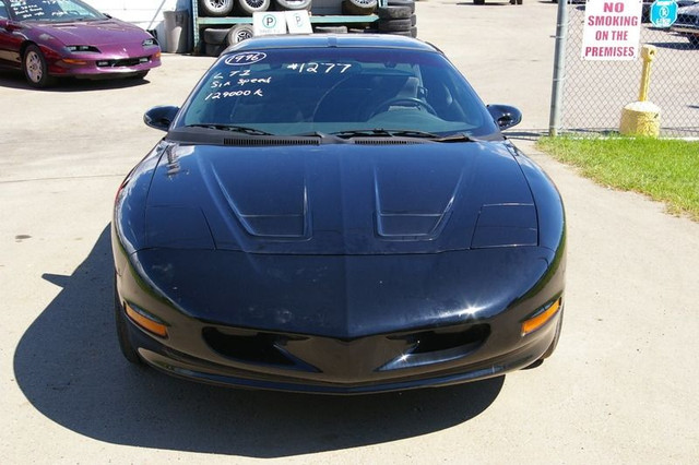 1996 Formula Firebird LT1  6 speed T-Top in Cars & Trucks in Edmonton - Image 2