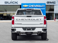 2021 Chevrolet Silverado 1500 Short Box Crew Cab 4WD Z71 Off-Road, Duramax Diesel Exterior: Summit W... (image 8)