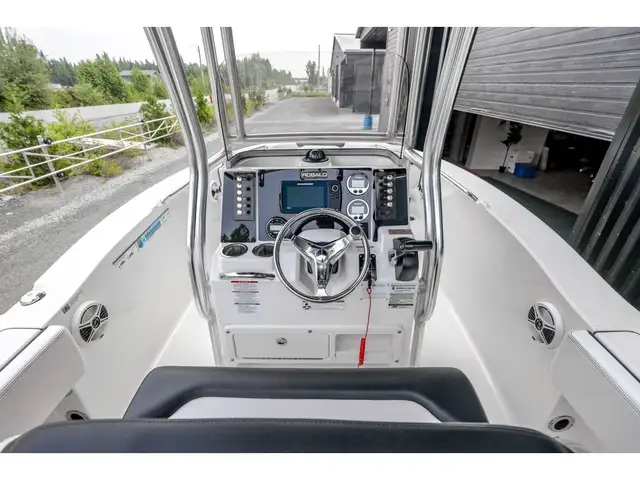 2020 Robalo R202 Explorer in Powerboats & Motorboats in Québec City - Image 16