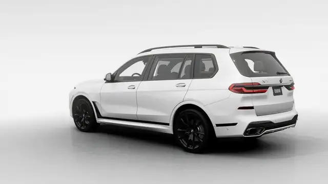 2025 BMW X7 xDrive40i | Groupe Sport M PRO / Sport M | Ensemble in Cars & Trucks in City of Montréal - Image 3