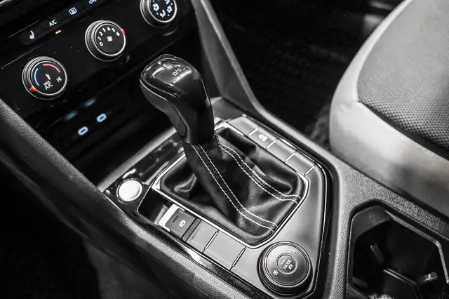 2023 Volkswagen Taos Trendline 1.5T 7sp at DSG w/ Tip 4M 4 Motio in Cars & Trucks in City of Montréal - Image 15