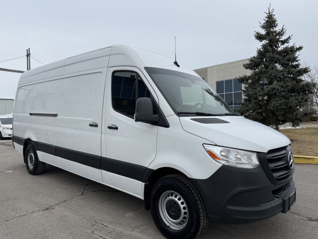 2019 Mercedes-Benz Sprinter Cargo Van MERCEDES Sprinter 2500 - C in Cars & Trucks in Oakville / Halton Region - Image 3