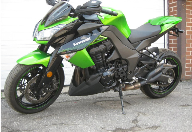 2011 Kawasaki Z1000 GOOD AND BAD CREDIT APPROVED!! in Street, Cruisers & Choppers in Dartmouth