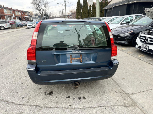 2006 Volvo V70 in Cars & Trucks in City of Toronto - Image 2