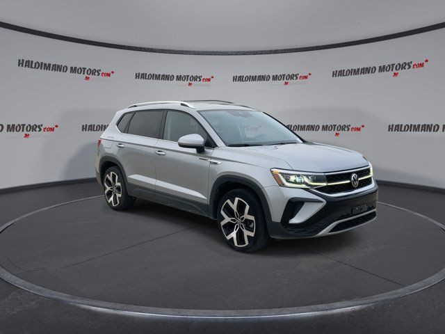 2022 Volkswagen Taos Highline in Cars & Trucks in Hamilton - Image 2