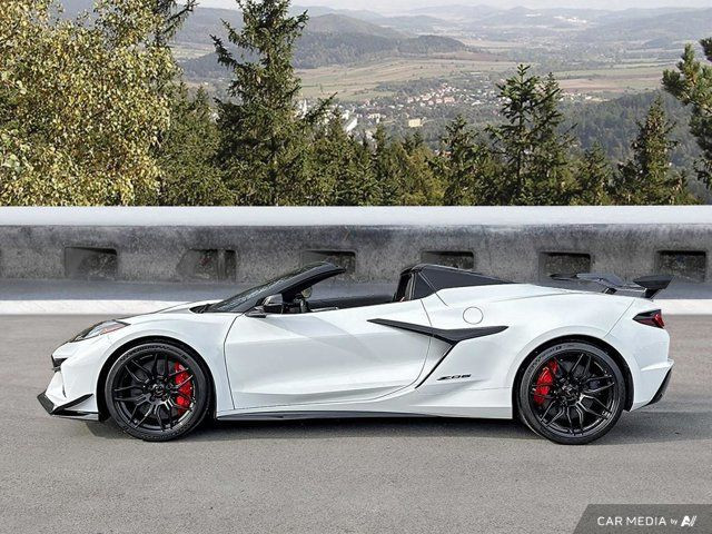 2025 Chevrolet Corvette Z06 Conv w/3LZ & Z07 pkg in Cars & Trucks in Cowichan Valley / Duncan - Image 2