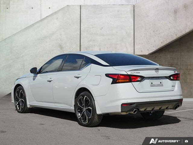 2023 Nissan Altima SR | LOW KMS | ONE OWNER in Cars & Trucks in Hamilton - Image 3