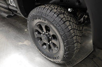 LEATHER-FACED BUCKET SEATS, NAVIGATION SYSTEM, 4x4, FRONT ELECTRIC WINCH, BLIND-SPOT/CROSS-PATH, ALP... (image 6)