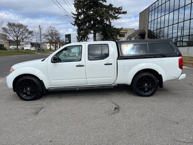 2018 Nissan Frontier SV 4X4 MIDNIGHT EDITION-CREW CAB-CERTIFIED- in Cars & Trucks in City of Toronto - Image 2