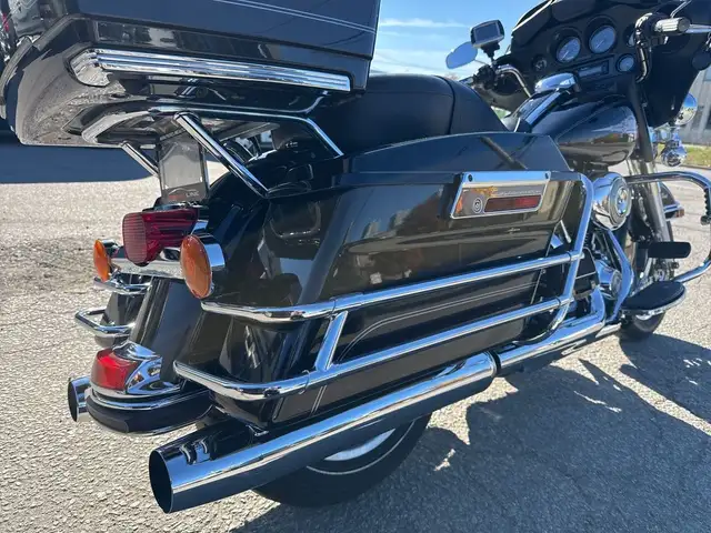 2011 Harley-Davidson Electra Glide Classic ~ ELECTRA GLIDE CLASS in Sport Touring in City of Toronto - Image 13