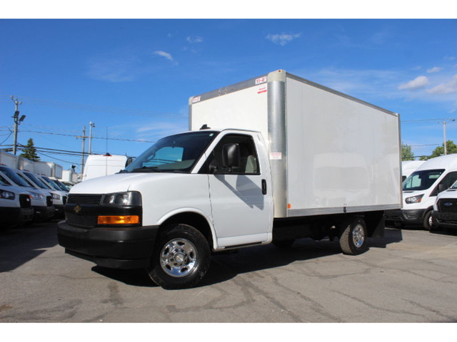 2022 Chevrolet Express 3500 CUBE 14 PIEDS 6.6 LITRES ROUE SIMPLE in Cars & Trucks in Laval / North Shore - Image 2
