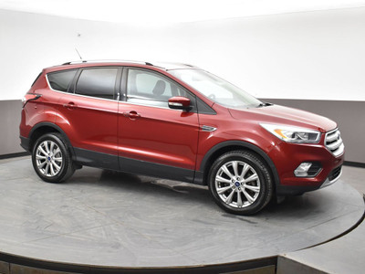 2018 Ford Escape TITANIUM 4WD w/ Only 79K !!!