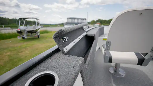2023 Legend R15 SC (15 Angler) With a Mercury 40HP 4-Stroke in Powerboats & Motorboats in Sault Ste. Marie - Image 25