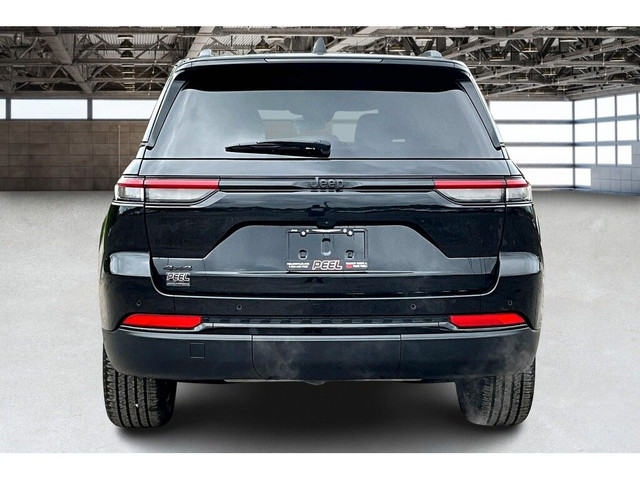 2023 Jeep Grand Cherokee Altitude | Heated Seats | Safety Tech | in Cars & Trucks in Mississauga / Peel Region - Image 4