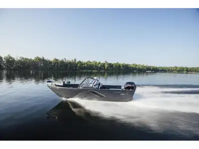 2025 Crestliner 1750 HAWK WT JUMPSEAT - Gun Metal Introducing the 2025 Crestliner 1750 HAWK WT JUMPS...