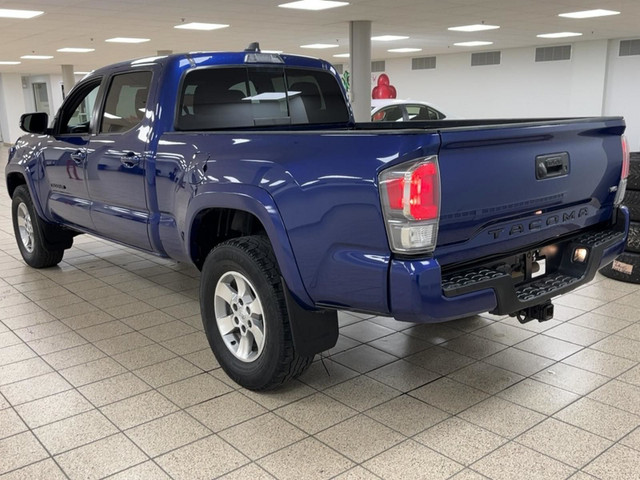 2022 Toyota Tacoma 4X4 SR5 in Cars & Trucks in Calgary - Image 4