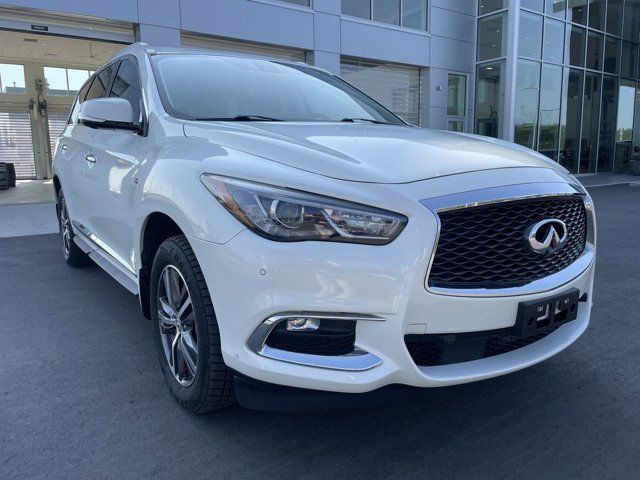 2018 Infiniti QX60 Luxe in Cars & Trucks in Calgary