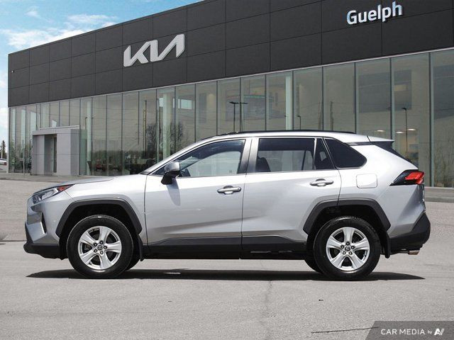 2021 Toyota RAV4 XLE | Accident Free | in Cars & Trucks in Guelph - Image 3