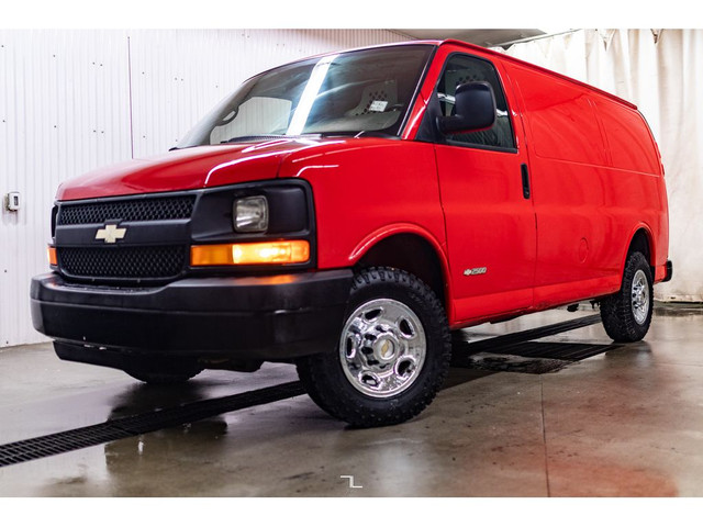 2005 Chevrolet Express 2500 Cargo Van in Cars & Trucks in Red Deer - Image 4