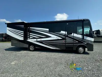 Newmar Bay Star Sport Class A gas motorhome 3016 highlights: Full-Wall Slide Kitchen Pantry Overhead...