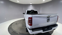 HEATED FRONT SEATS, ADAPTIVE CRUISE CONTROL, NAVIGATION SYSTEM, BLIND SPOT MONITOR, POWER RETRACTABL... (image 6)