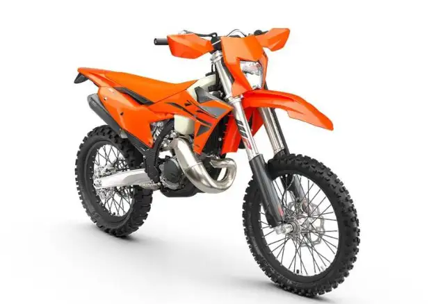2025 KTM 150 XC-W in Dirt Bikes & Motocross in Laval / North Shore - Image 4