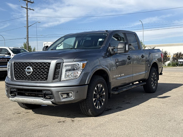 2018 Nissan Titan PRO-4X in Cars & Trucks in Edmonton - Image 3