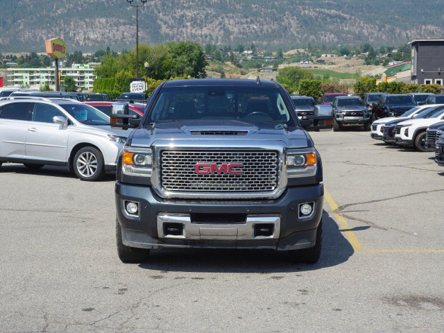 2017 GMC Sierra 2500HD in Cars & Trucks in Penticton - Image 2