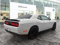 This Dodge Challenger delivers a Regular Unleaded V-6 3.6 L/220 engine powering this Automatic trans... (image 4)